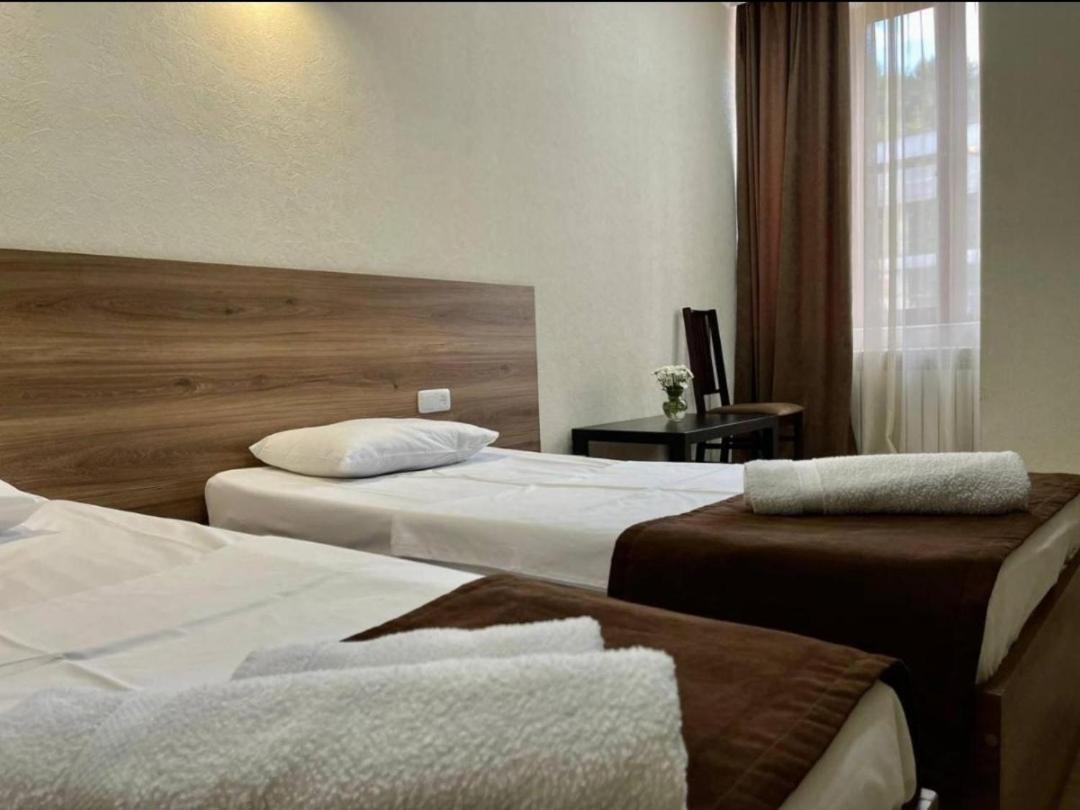 Merien Hotel Ереван Экстерьер фото