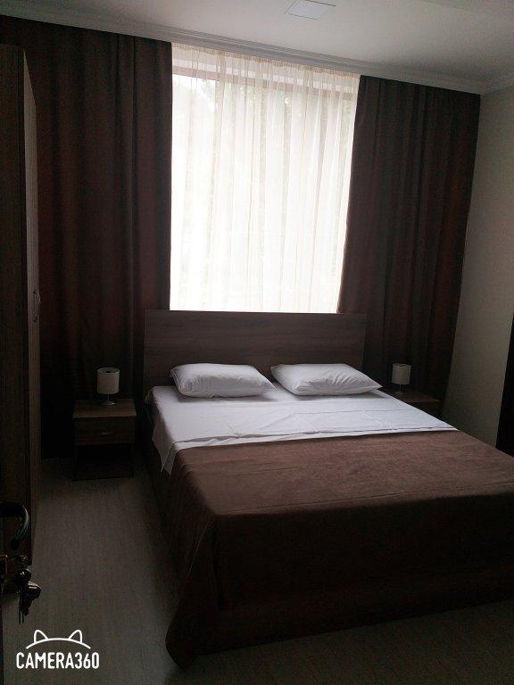 Merien Hotel Ереван Экстерьер фото